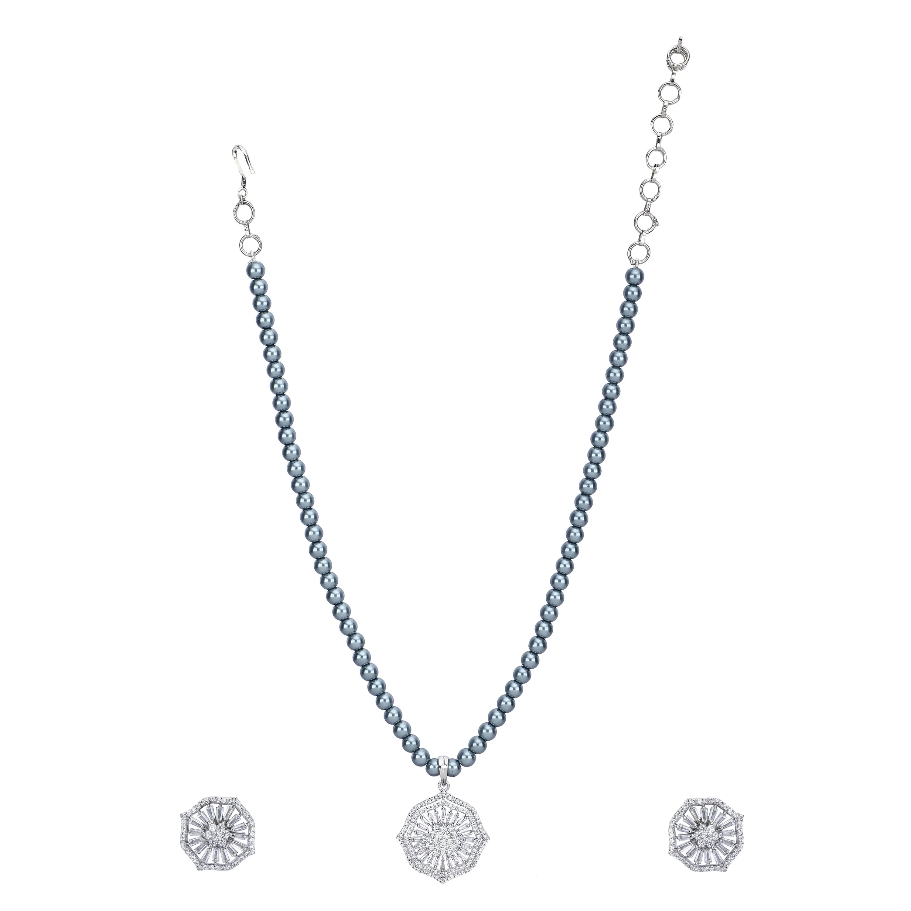 Anubhavi Zircon Pendant Set