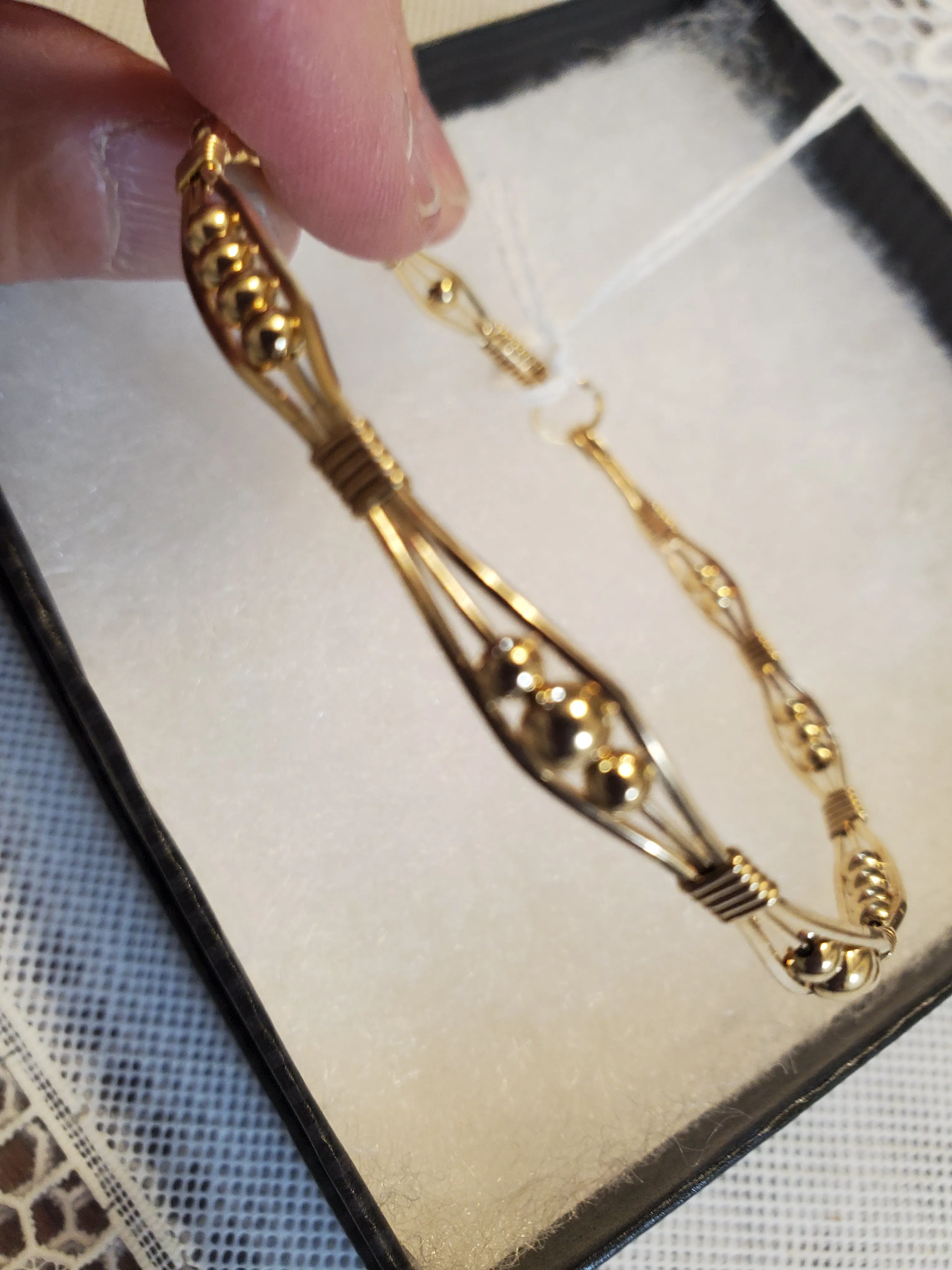 Custom Wire Wrapped 14Kgf Beaded Bracelet Size 8 1/4