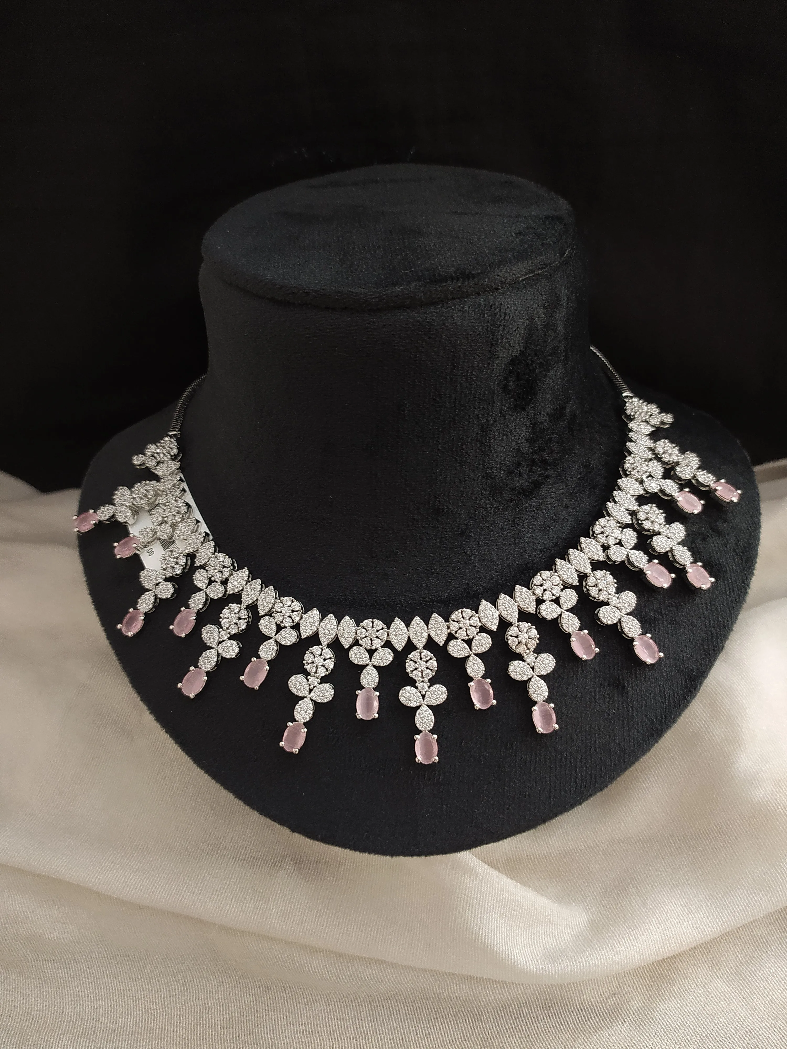 Lovely Silver-plated Zircon Necklace Set