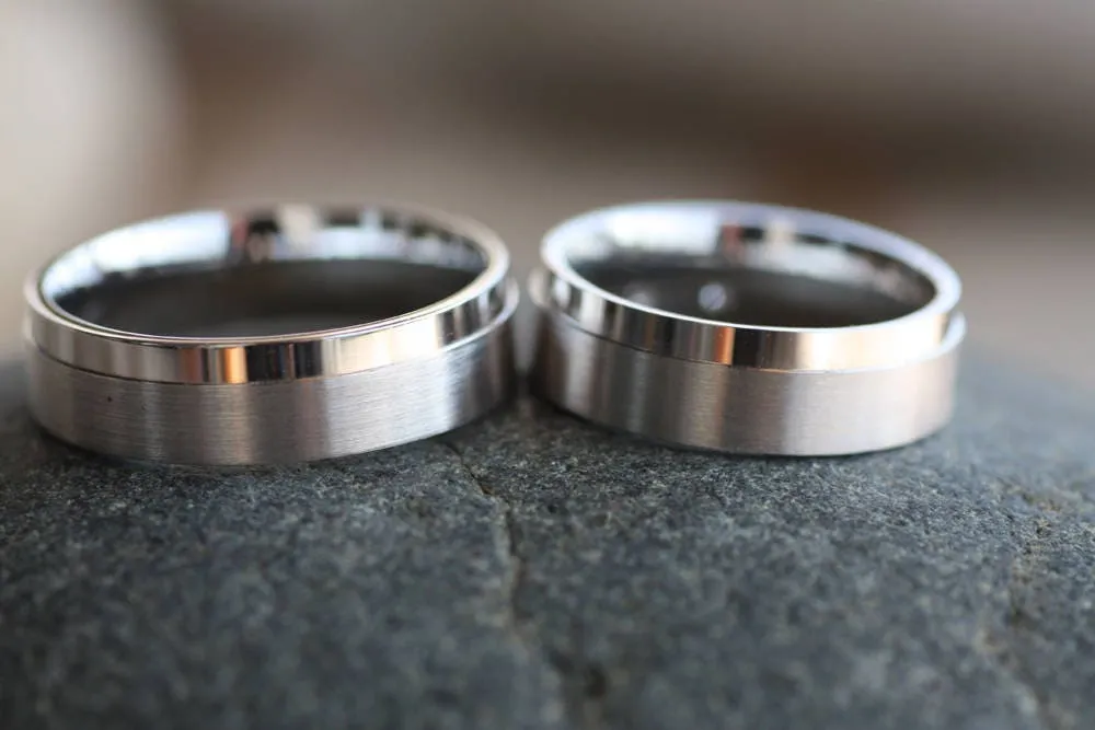 Satin and shinny Gold wedding ring with diamond