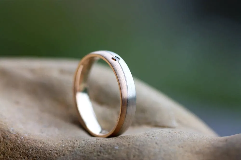 Set of Rose Gold Wedding rings with cognac Diamond