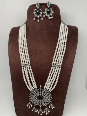 Shell Pearl Raani Haar with Victorian Polish Green Stone Moissanite Pendent