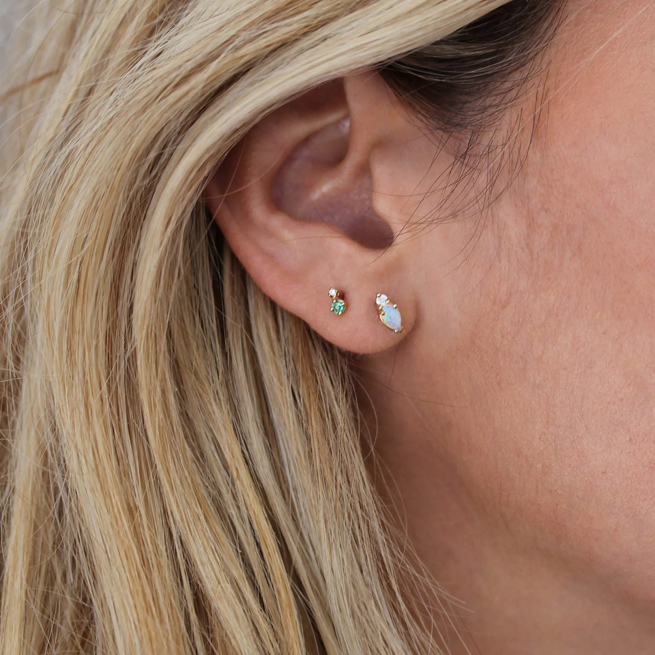 TINY EMERALD AND DIAMOND STUD